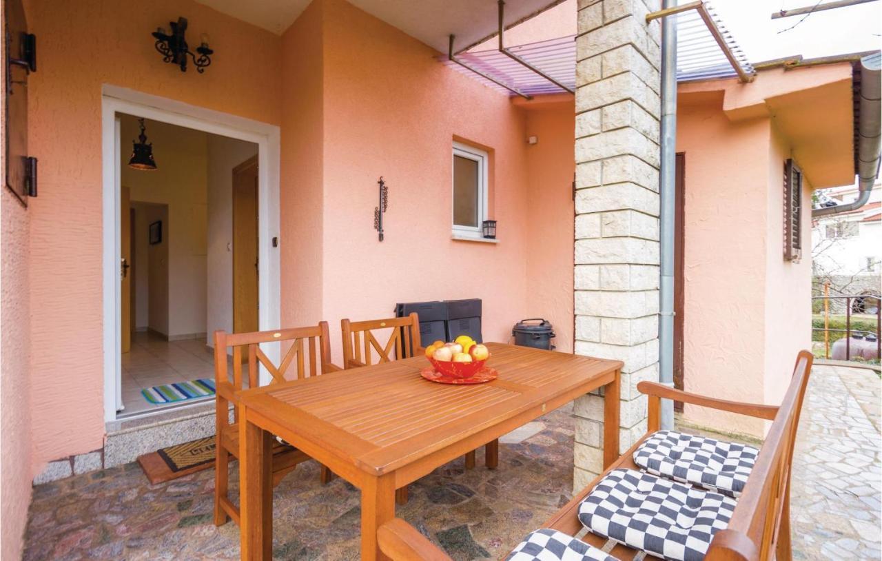 Amazing apartment in Matulji with 2 Bedrooms, WiFi&Outdoor swimming pool Buitenkant foto