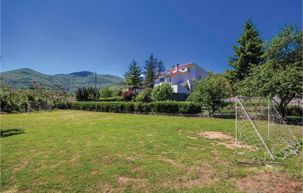Amazing apartment in Matulji with 2 Bedrooms, WiFi&Outdoor swimming pool Buitenkant foto