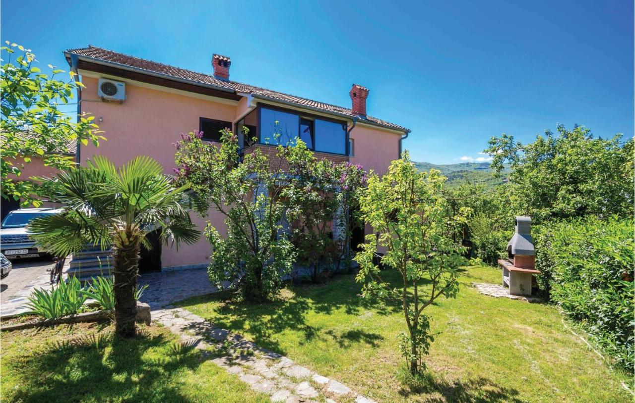 Amazing apartment in Matulji with 2 Bedrooms, WiFi&Outdoor swimming pool Buitenkant foto