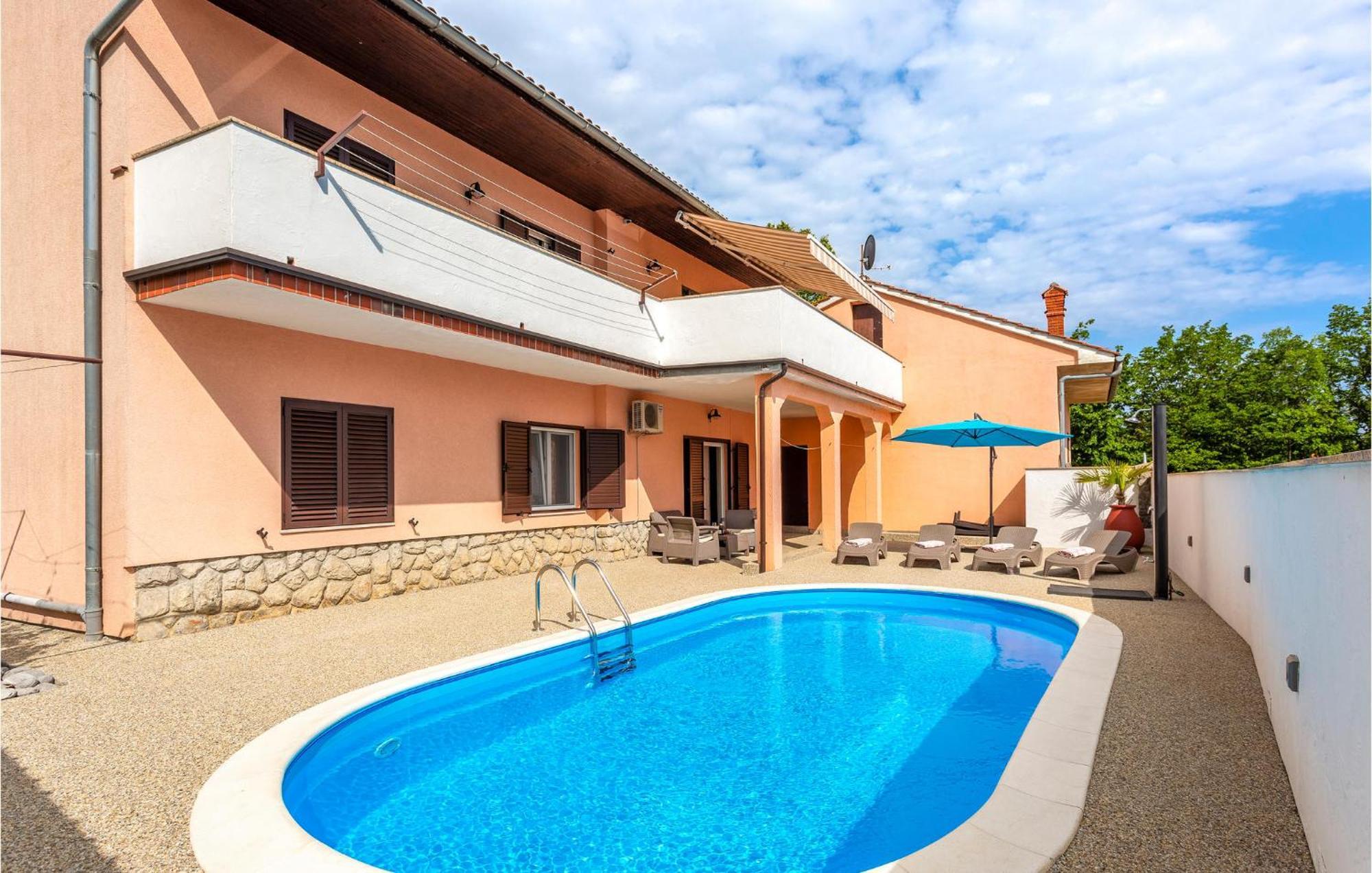 Amazing apartment in Matulji with 2 Bedrooms, WiFi&Outdoor swimming pool Buitenkant foto